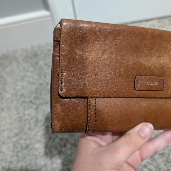 Fossil Brown Leather 3 Section Flap Organizer Wallet - Picture 3 of 10
